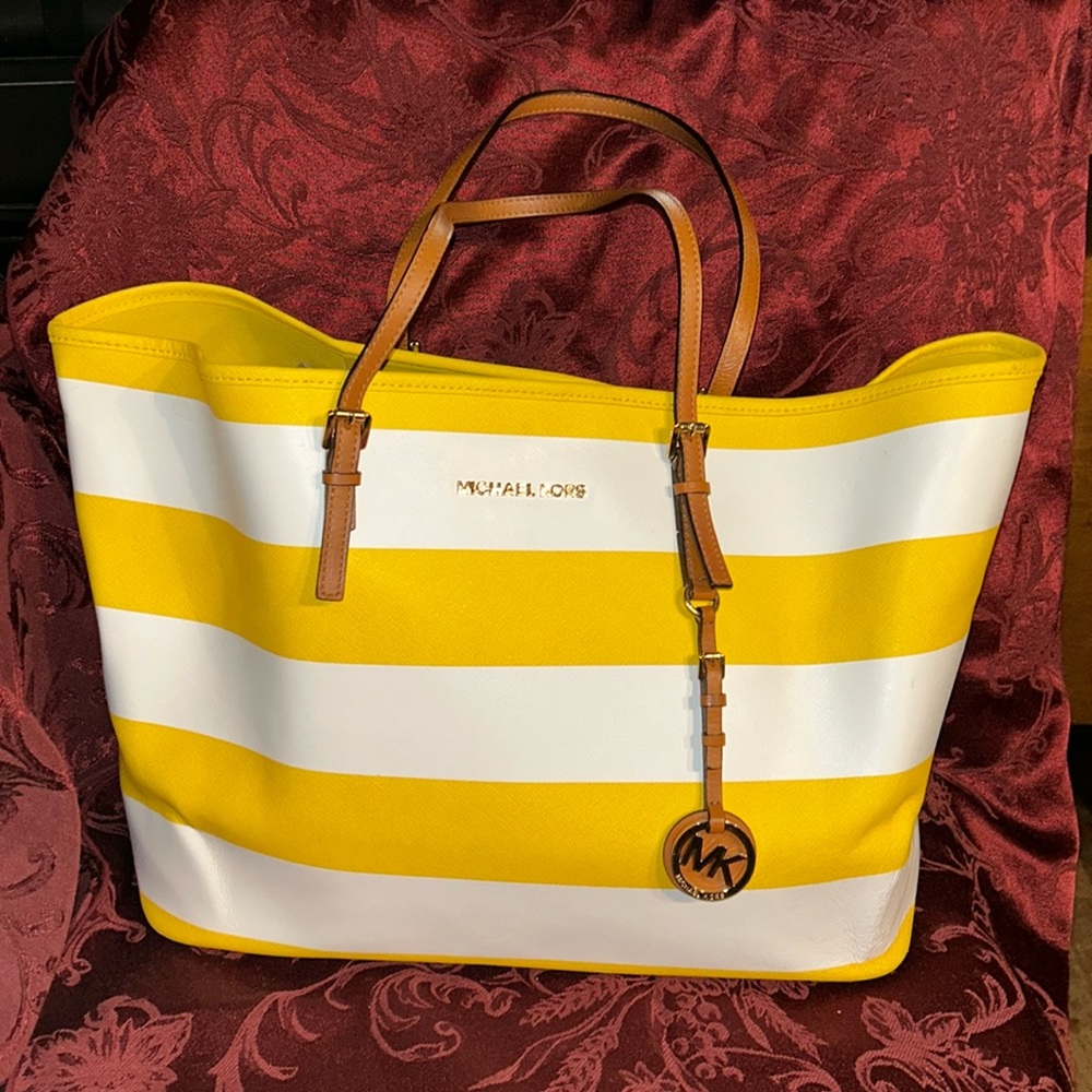 Michael Kors Jet set travel tote